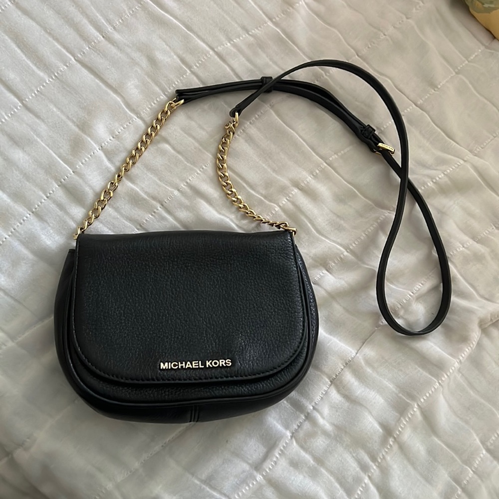 Michael Kors Jet Set travel crossbody bag